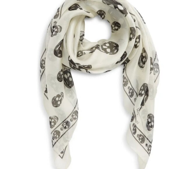 ALEXANDER MCQUEEN Skull Foulard Silk Scarf - Picture 2 of 9